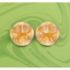 Vintage Star Shell Circular Stud Earrings by Avon - W3